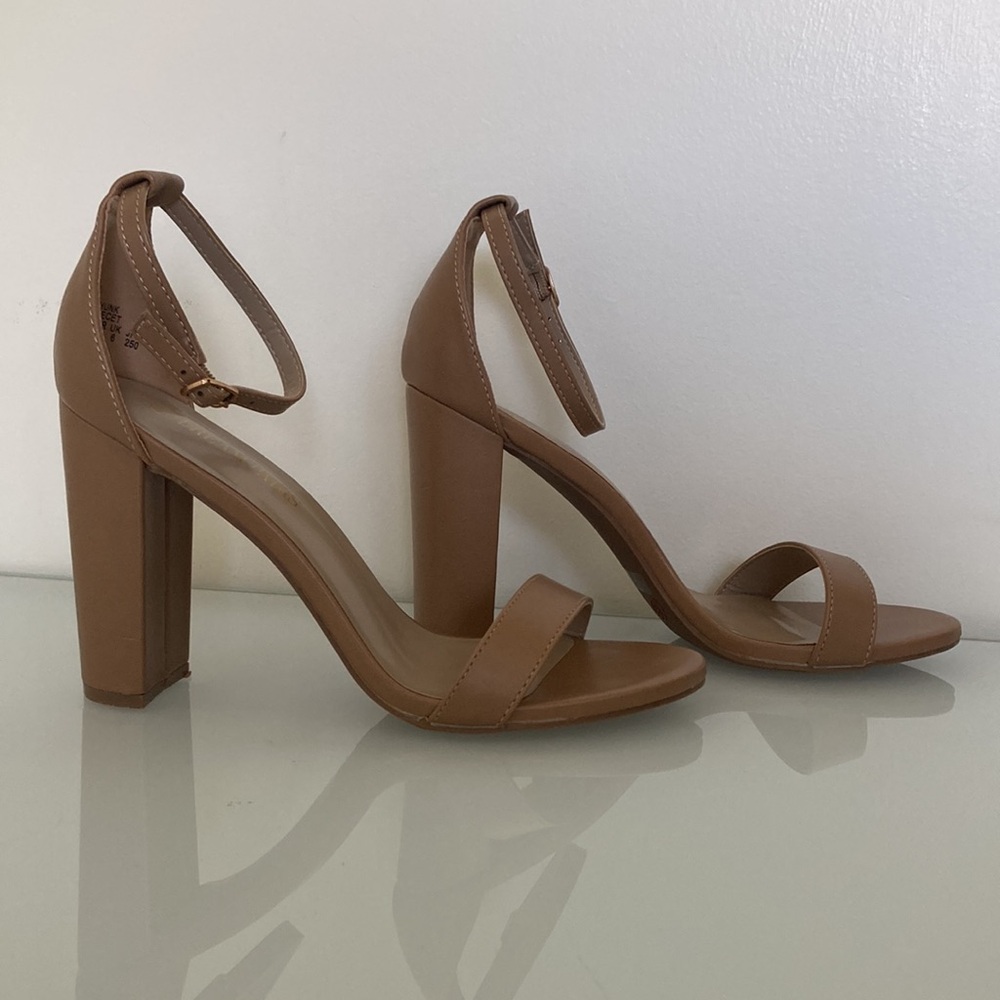 Dream Pairs Nude/Tan Block Heel Ankle-Strap Sandals